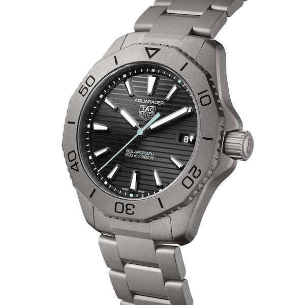 Aquaracer Professional 200 Solargraph 40mm Mens Watch Titanium - Image 2