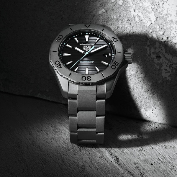 Aquaracer Professional 200 Solargraph 40mm Mens Watch Titanium - Image 8