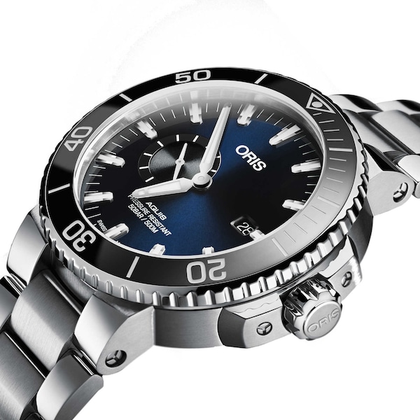 Aquis 45mm Mens Watch - Image 2
