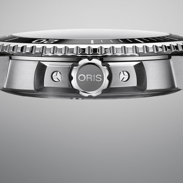 Aquis 45mm Mens Watch - Image 4