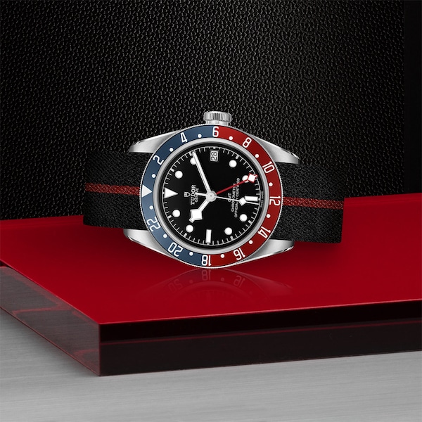 Black Bay GMT 41mm Steel Case Fabric Strap - Image 3